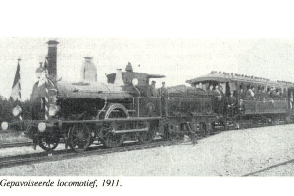 Gepavoiseerder locomotief in 1911