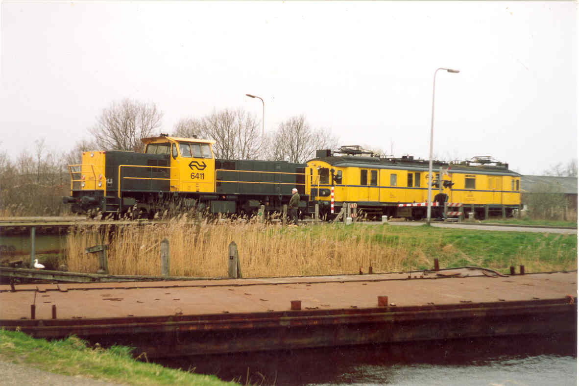 NS 6411 met meetrijtuig